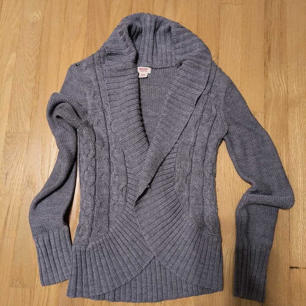 Cable knit cardigan